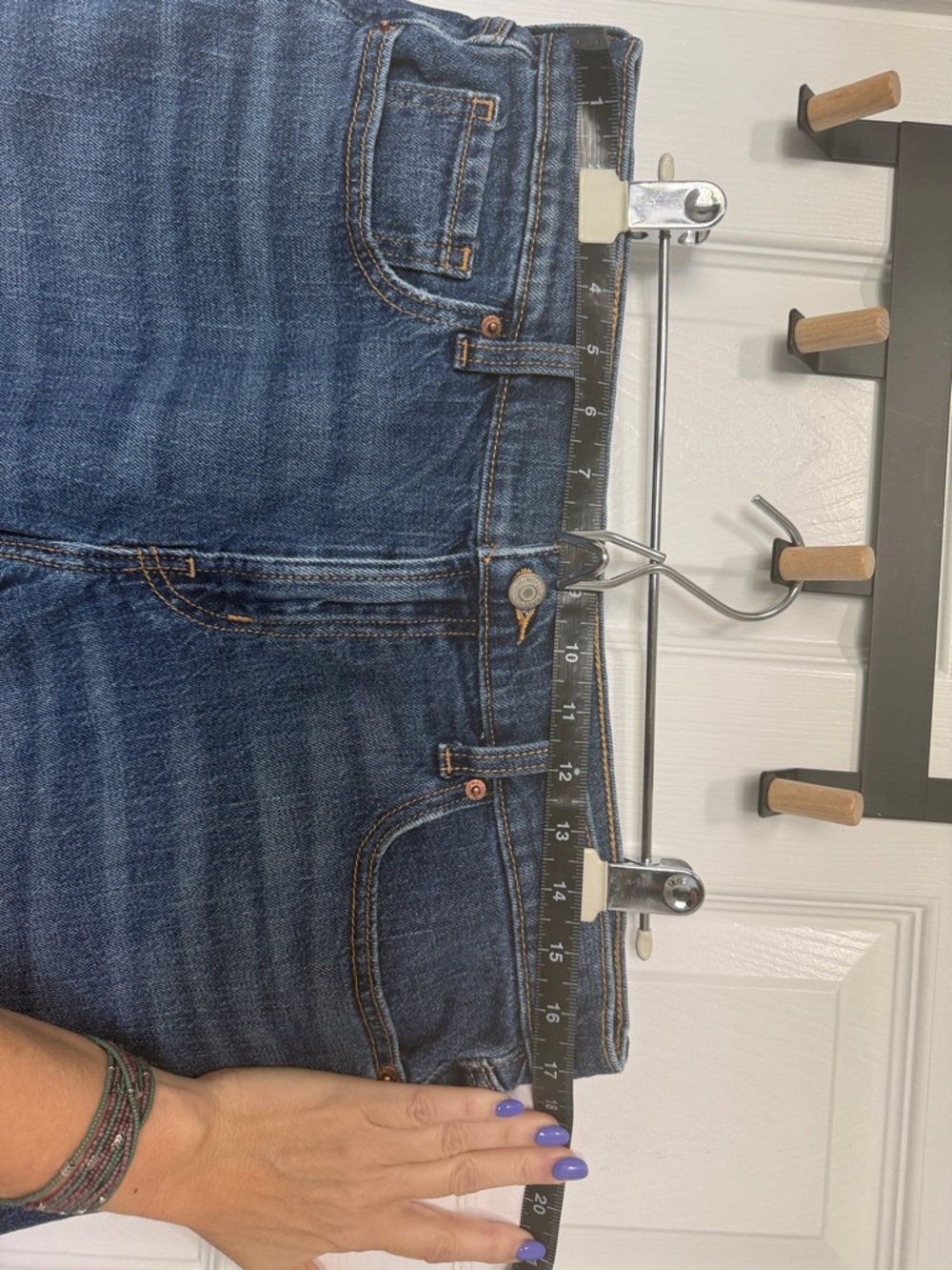 Old Navy Mid Rise Boyfriend Dark Blue Frayed Hem Denim Shorts Sz 12 - Picture 5 of 9